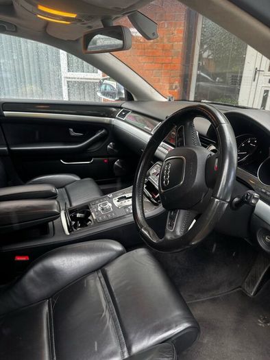 Audi S8