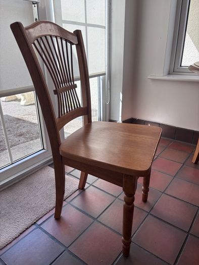 Solid Wood Round Dining Table & 4 Chairs