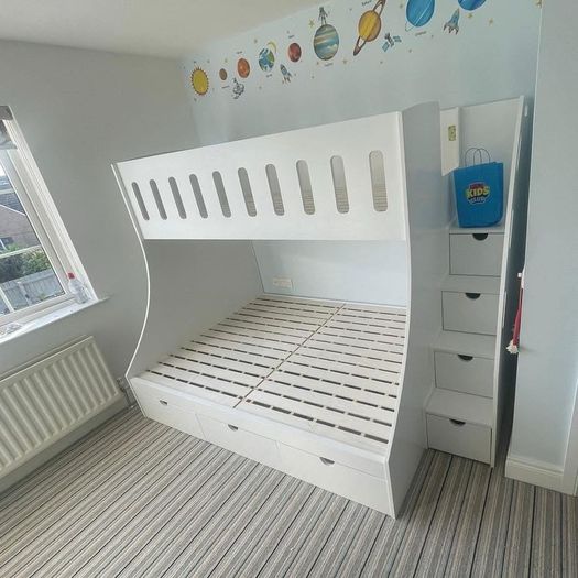 Triple kids bunk bed with built in stairs, comes with single mattress on top barely slept on