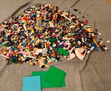 8.985kg Lego mix lot