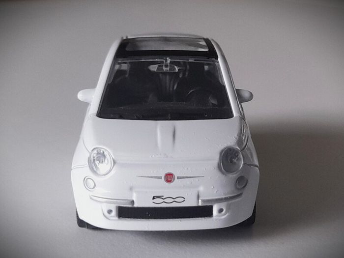 Diecast Model Fiat 500 2007 White - Collectable Motorama 1:43