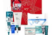 10 Piece NO 7 Ultimate Skincare Gift Set