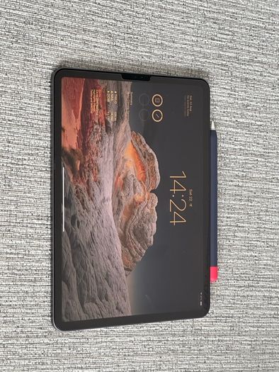 iPad Pro 11-inch 2nd Gen 128GB with Apple Pencil