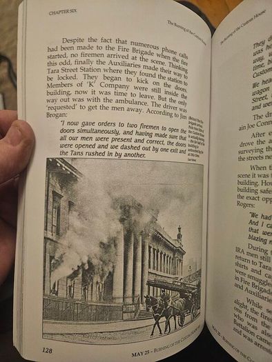 May 25 Burning Of The Custom House 1921. By Liz Gillis. Signed First Edition Paperback In Good Condition.  See Photos For Same.