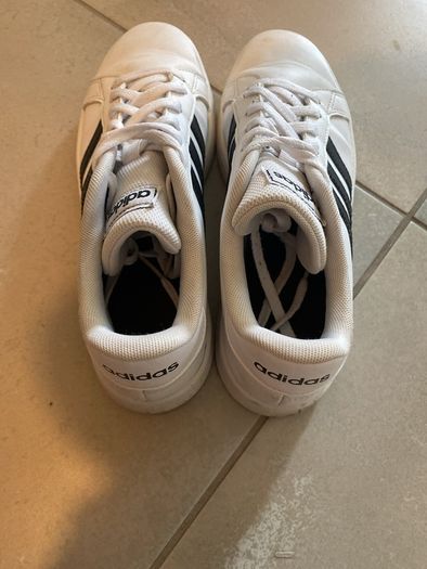 Adidas trainers size UK 4 perfect condition