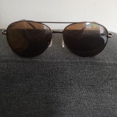 Aviator style mens sunglasses