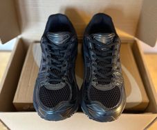 ASICS Gel Kayano 14 Size 40