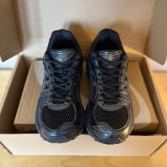 ASICS Gel Kayano 14 Size 40