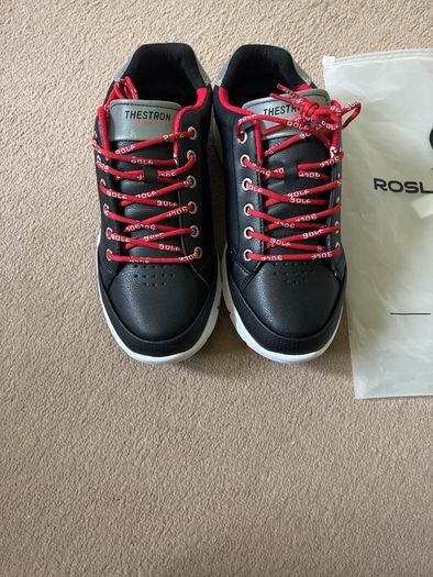 Golf Shoes  Brand New Size 7.5UK
