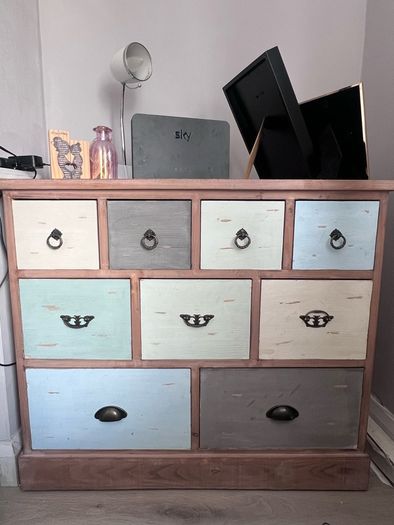 sideboard