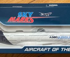 NEW BOXED LARGE Airbus A380 Scale Model Aircraft