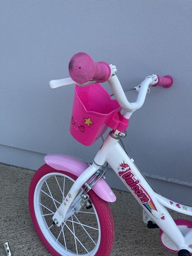 Girls 16" Unicorn Bike with stabilisers, by Dino Bikes