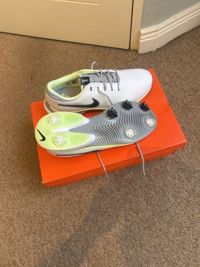 Nike golf shoes UK 9