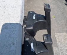 Thule 754 Roof Bars + 135cm SquareBars fits most cars (no rails)