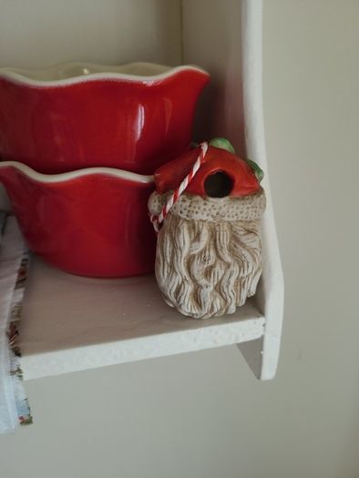 Christmas Bowls And Vintage Santa