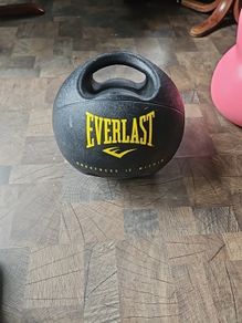 4 four kettle bells 20kg, 10kg 2X8kg