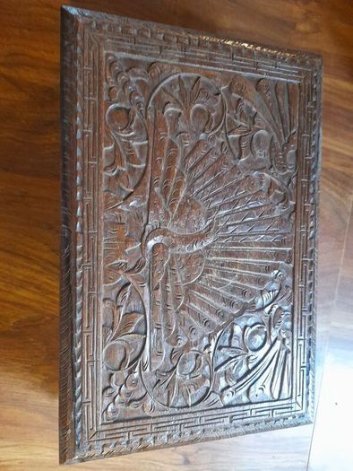 Vintage Hand-Carved Jewellery/Trinket Box
