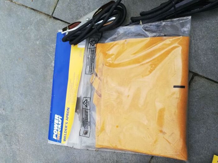 Electric welder and kit