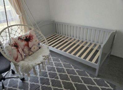 toddler bed