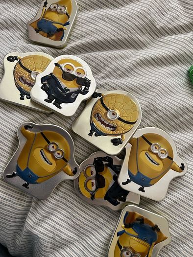 minions tins