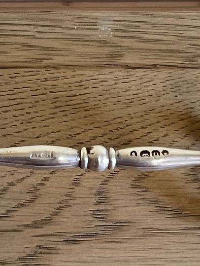 Antique UK London solid sterling silver WB Cutlery Rest 1828