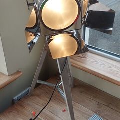 tripod table lamp