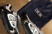 Dior b30