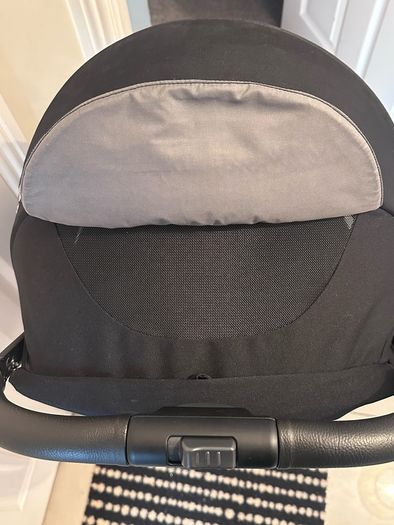 Joie Parcel LX signature