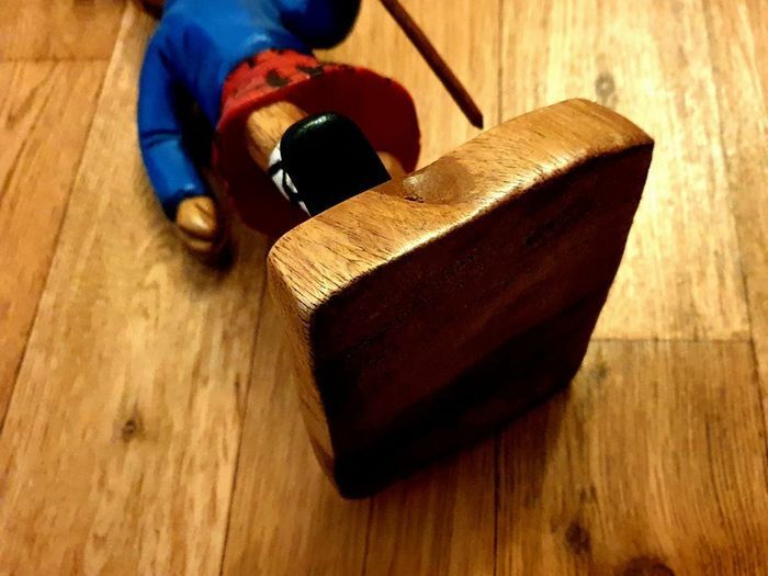 Vintage Hand-Carved Highlander Figurine - Tintin Black Island Style
