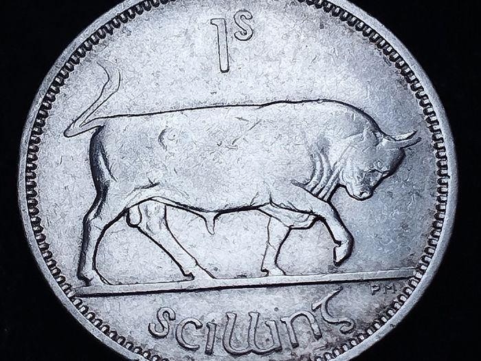 #18 - Ireland - 1942 - Shilling - Silver - KM.14