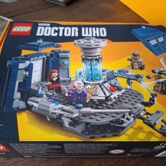 lego ideas 21304 dr who tardis