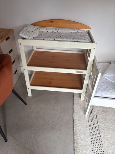free changing table