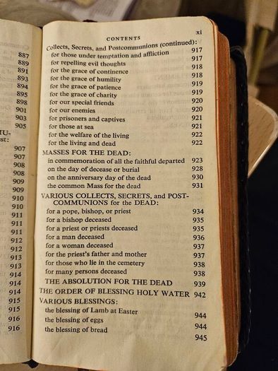 The Roman Missal published by Browne and Nolan Limited in Dublin. 1950 EDITION IN GOOD CONDITION.  SEE PHOTOS FOR SAME.