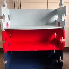 Kids bookshelves