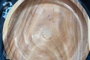 Wooden plate acacia handcrafted big size 46 cm