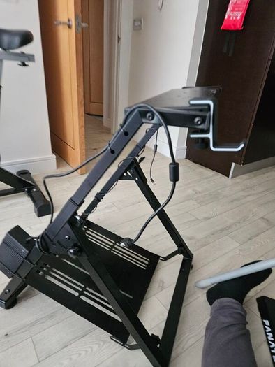 Racing Wheel Standing