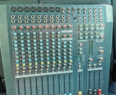 Allen & Heath - converted to DRY DESK