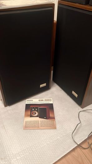 The rarest Holly Grail Pioneer speakers ever in pristine condition Pioneer CS-920 Ghost edition these were made exclusively for the American army in the 70's and were the Blueprint in the Pioneer Range