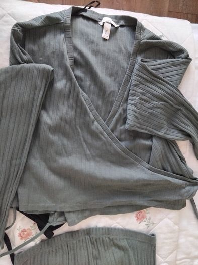 Maternity  skirt and wrap tops combo