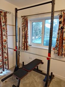 Power rack squat rack pull up bar barbell bench press