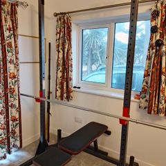 Power rack squat rack pull up bar barbell bench press