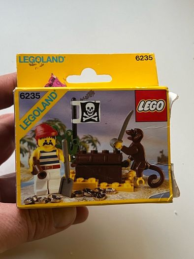 Vintage pirate Lego