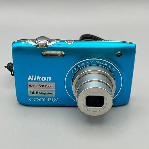 Nikon Coolpix S3100 14MP Digital Camera Blue - Full Kit