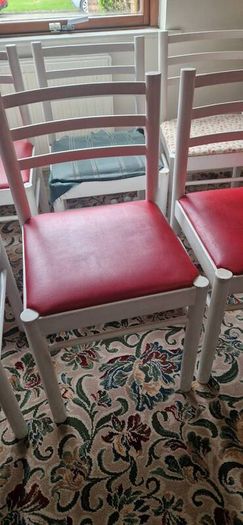 4 Dining room chairs FREE