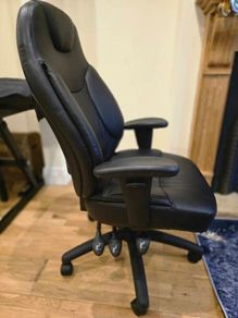 Premium Executive Office Chair, High Comfort, Excellent Condition