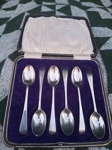 6 X C.W.Fletcher Aet Deco Sterling Silver Teaspoons (61 grams)