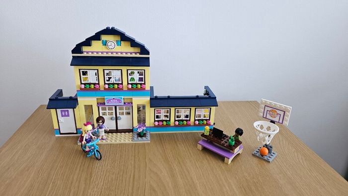 Lego Friends Heartlake High (41005)