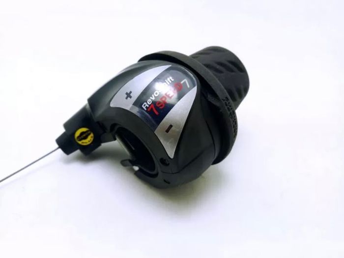 Shimano RevoShift SL-RS36 Twist Grip Shifter -3/7/21 Speed + Grips Black 100% ORIGINAL AND BRAND NEW.