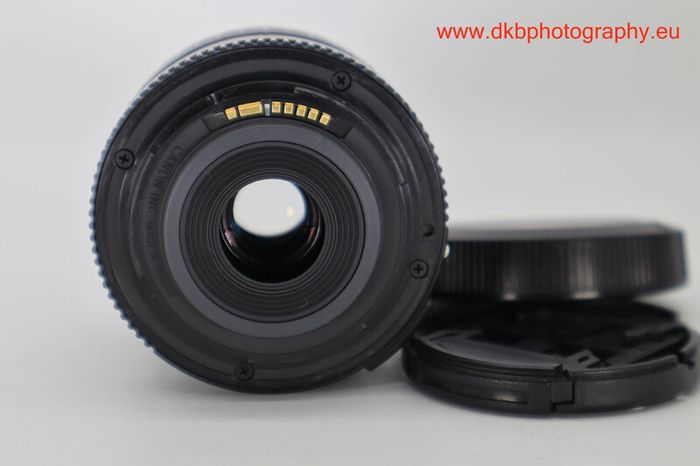Canon Ef-s 18-55mm F3.5-5.6 Ii Lens #0520