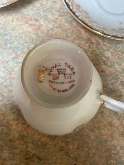 Vintage China Tea Set - Royal Tara